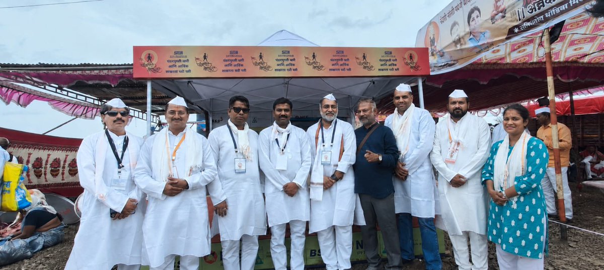 SEBI_India's tweet photo. The joint initiative of SEBI, NSE and BSE along with AMFI  - under the theme “Pandharpurchi wari ani aarthik saksharata gharo ghari” — “Pandharpur pilgrimage and door to door financial literacy” organised stalls at Bhandi Shegaon & Wakhri near Pandharpur on July 22–23, 2026 to educate Warkaris consisting of  farmers, students and senior citizens on safe investing, investor rights, cyber fraud and Ponzi prevention. This financial education initiative was deeply appreciated by one and all.