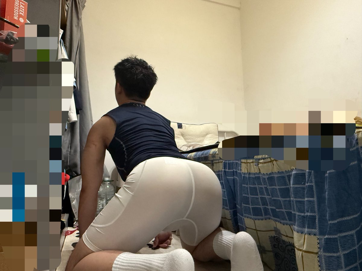 Yongiant224's tweet photo. 狗姿——基础四维展示

#puppy #puppyplay #骚狗 #紧身衣 #m #锁狗 #奴m https://t.co/ffr8UfYU1T