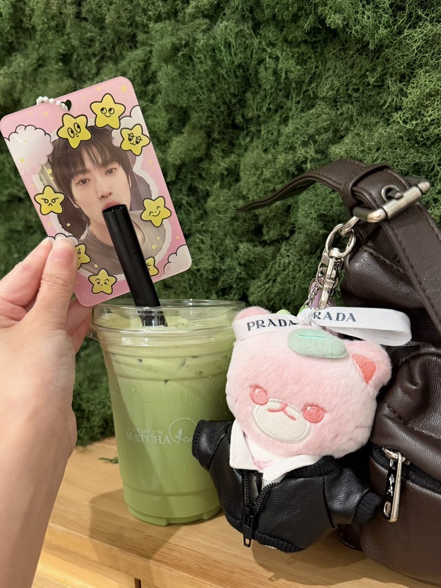 _pompompurhyun's tweet photo. my absolute dream wishlist jaehyun noot noot pc… now finally in my hands 🥹❤️‍🔥 I swear this was one of his hardest pcs to find 😭 https://t.co/JHq1qIMf6q