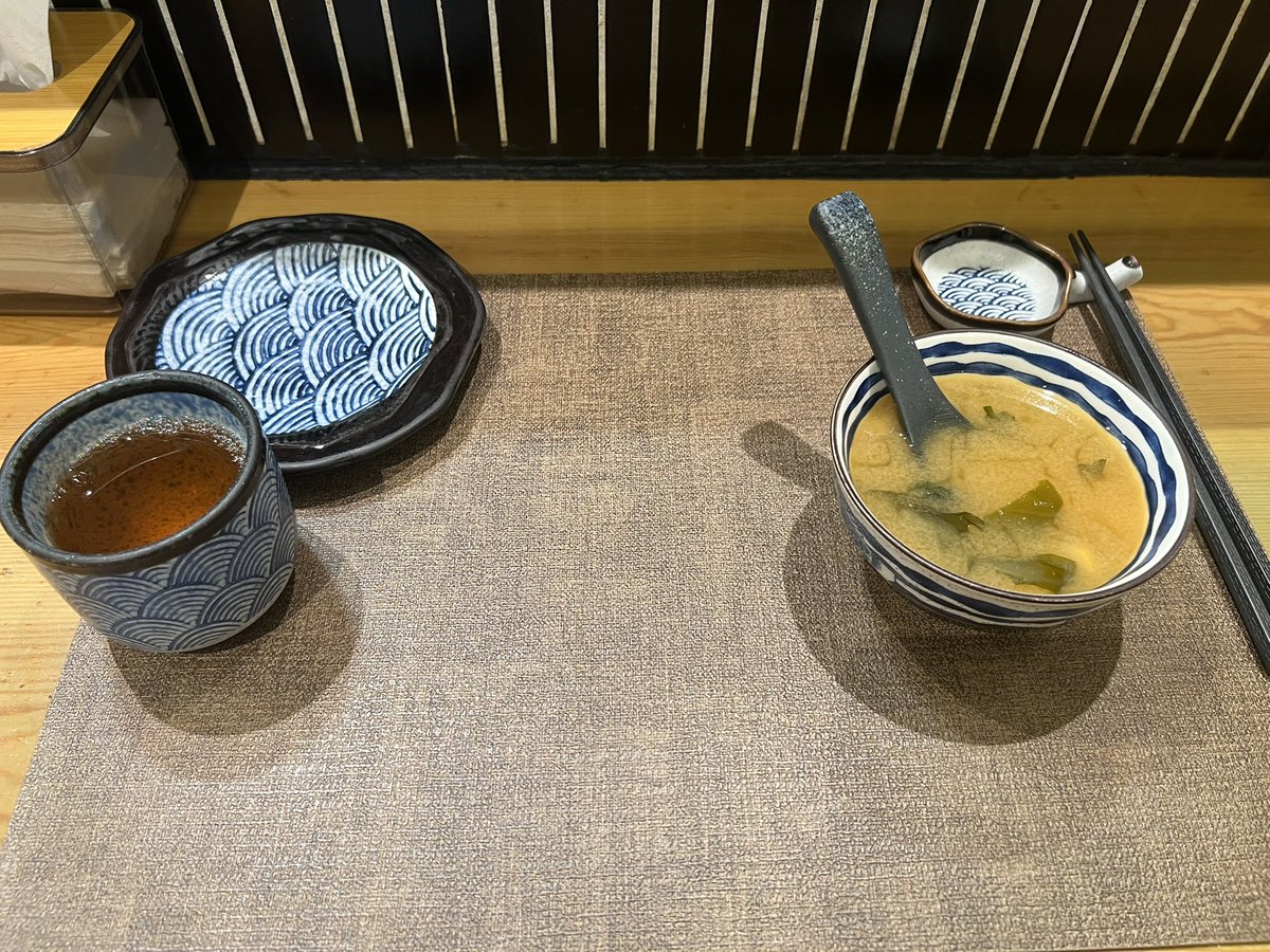 magetapolite's tweet photo. 发烧38.5 但是还是出去吃点好吃的😋 https://t.co/pK9HpoCMLC