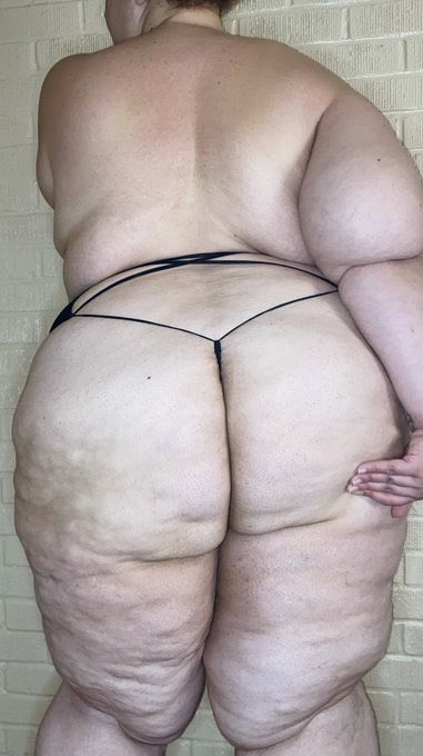Drchubbylover's tweet photo. Algo tiene que se me antoja tanto!! 🍑🔥😈 https://t.co/k2uhAq6x4q