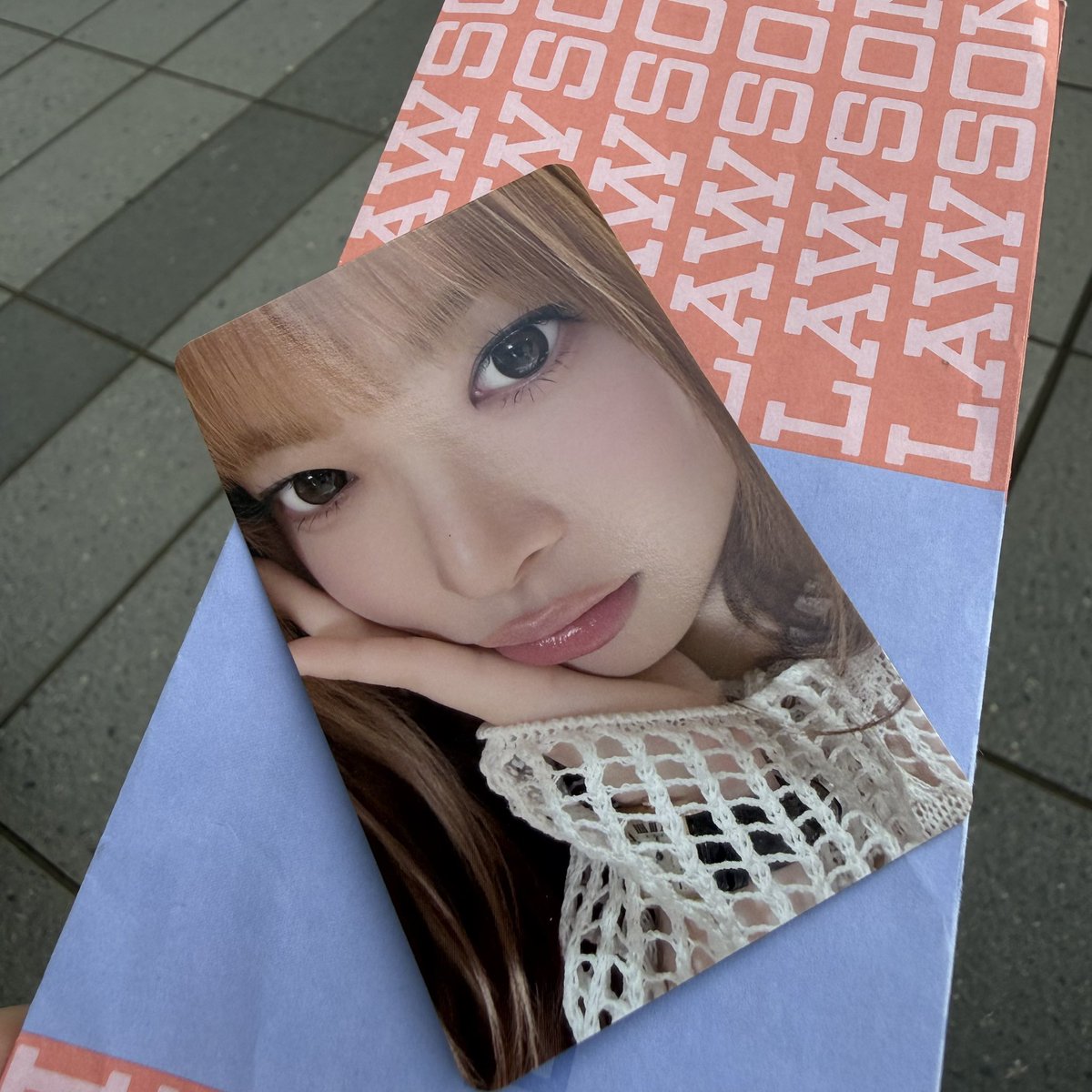 comawmd's tweet photo. LE SSERAFIM LESSERAFIMルセラフィム ルセラ PUREFLOW TOUR MARCH トレカ 交換 メンバーシップ FC特典

【譲】 ウンチェ

【求】 サクラ

会場付近に居ます。お声掛けください。

 #ルセラフィム交換 https://t.co/pv7qpZhRkP