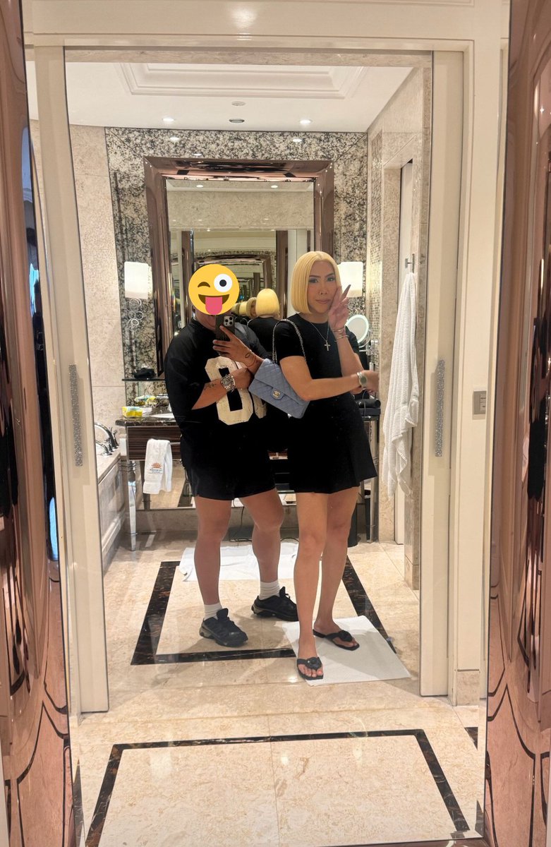 aaaa2986's tweet photo. When being away from 🤬 looks good on you https://t.co/dQuEAtN2Bc