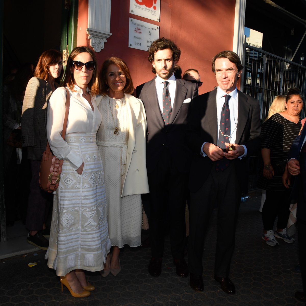 mrspain71's tweet photo. El patrimonio y los negocios de los Aznar en el punto de mira de una investigación periodística.

Verá la luz en breve y será una bomba! https://t.co/s6uQnWm56E