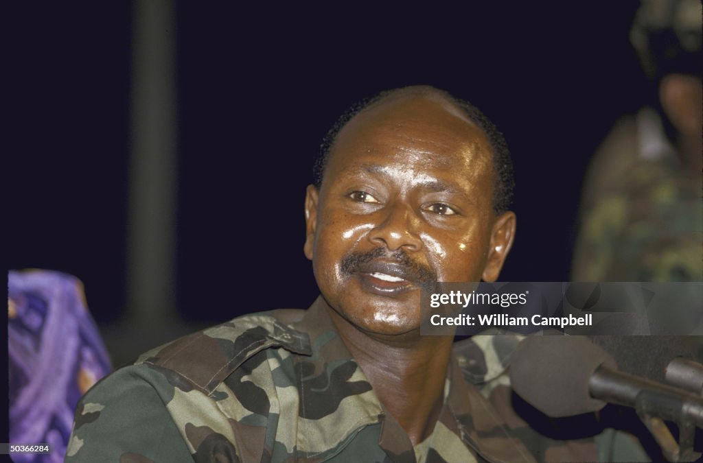 OmutakaW's tweet photo. FACT: According to those who fought alongside him in the NRA bush war, Yoweri Museveni fainted and collapsed at least once. One such occasion happened at Bulenga in 1985. https://t.co/83aaMihp7I