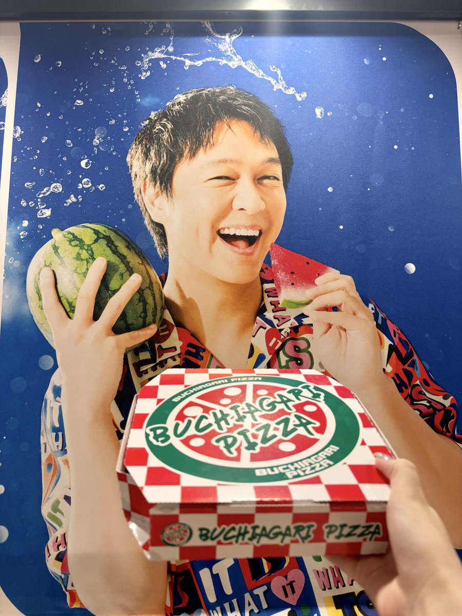 makaroll8's tweet photo. 私的おすすめのお面撮影 https://t.co/HzgEGvIM8J