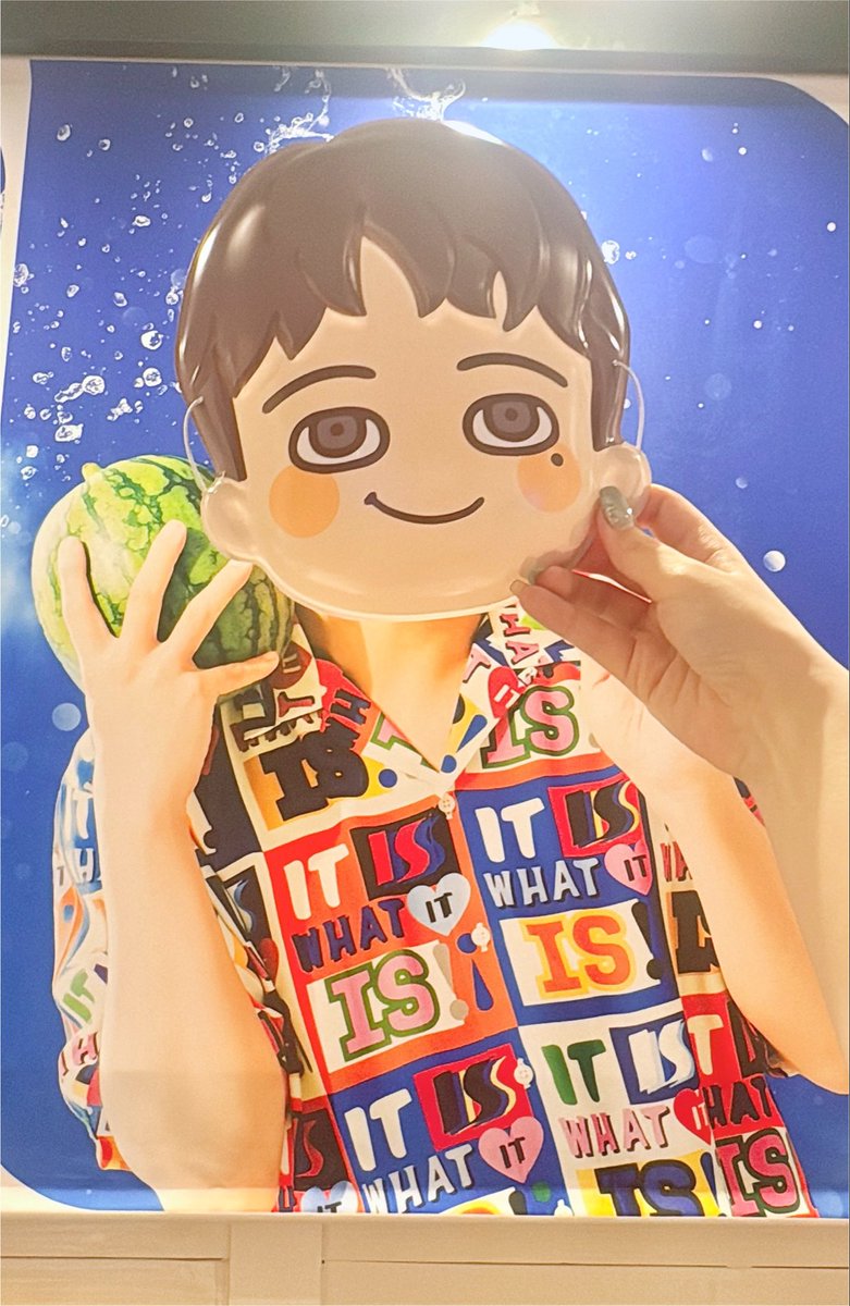 makaroll8's tweet photo. 私的おすすめのお面撮影 https://t.co/HzgEGvIM8J