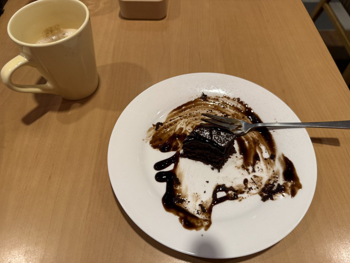 mjosokomami's tweet photo. 最近、ダイエットを始めて、3キロ痩せた☺️
なのでご褒美❤️
美味しくいただきました♪ https://t.co/hVFDk0RktM