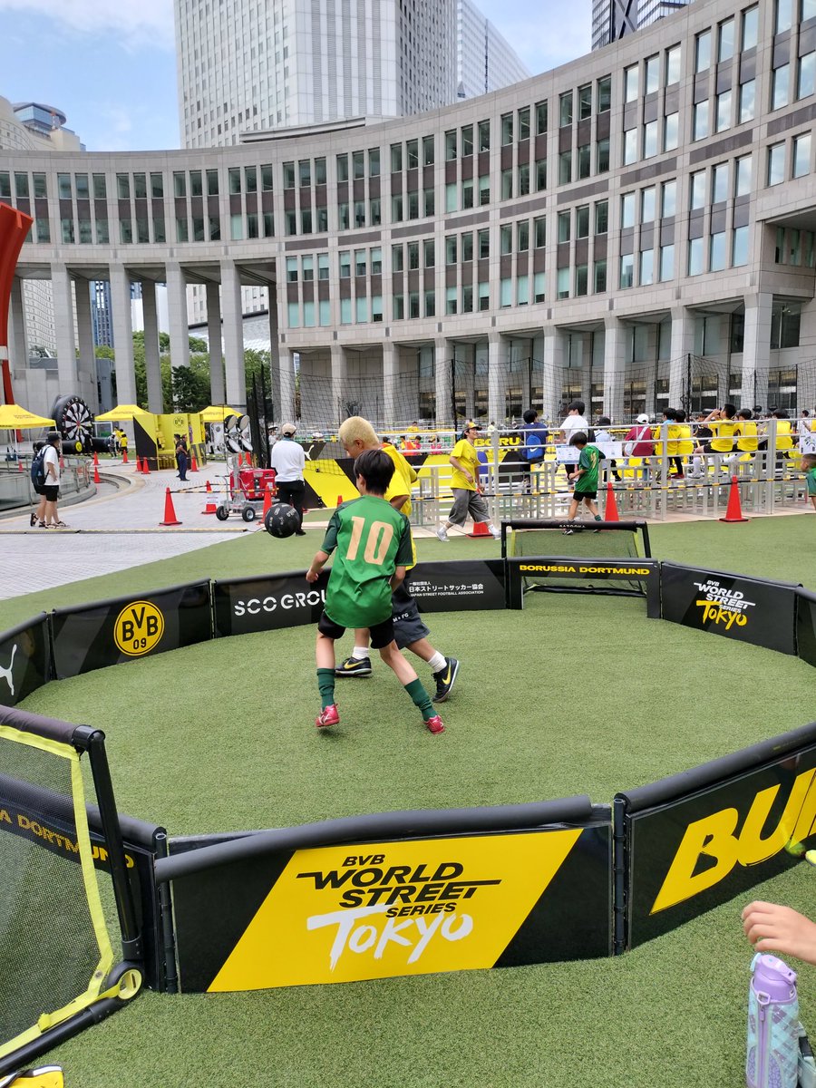 BVBjpn's tweet photo. 夏休みを無料で楽しむならここしかない！

場所: 東京都庁都民広場

#BVB　#ワールドストリートシリーズ https://t.co/qLZEWT8mRc