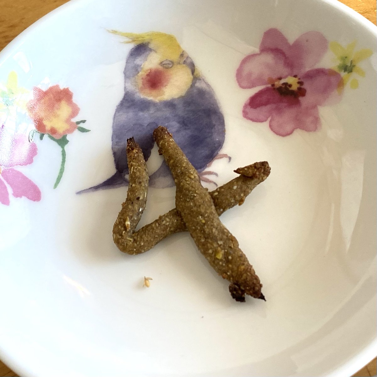 anitoto02's tweet photo. 4歳記念の数字クッキー

上手に食べてました👏✨ https://t.co/sIma4kT8ec