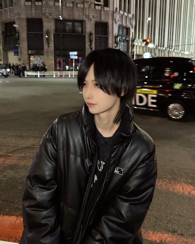 yuto_secon's tweet photo. 俺普段こんな顔なんだけど、
免許証の写真って撮り直せるっけ？
写真撮られると思わなくて油断した泣 https://t.co/HKTLRmlDbb
