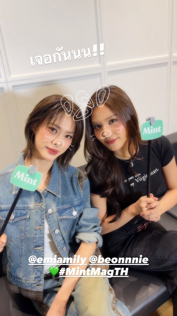 mintmag_th's tweet photo. พี่จันทร์น้องคีย์รายงานตัว! เจอ #เอมี่บอนนี่ ใน Mint Live ได้เลยทาง  IG: @mintmag_th 💚

 📌#EmiBonniexMintLive

#MoonshadowSeries
#EmiBonnie
#MintMagTH https://t.co/pG3hTIJV0n