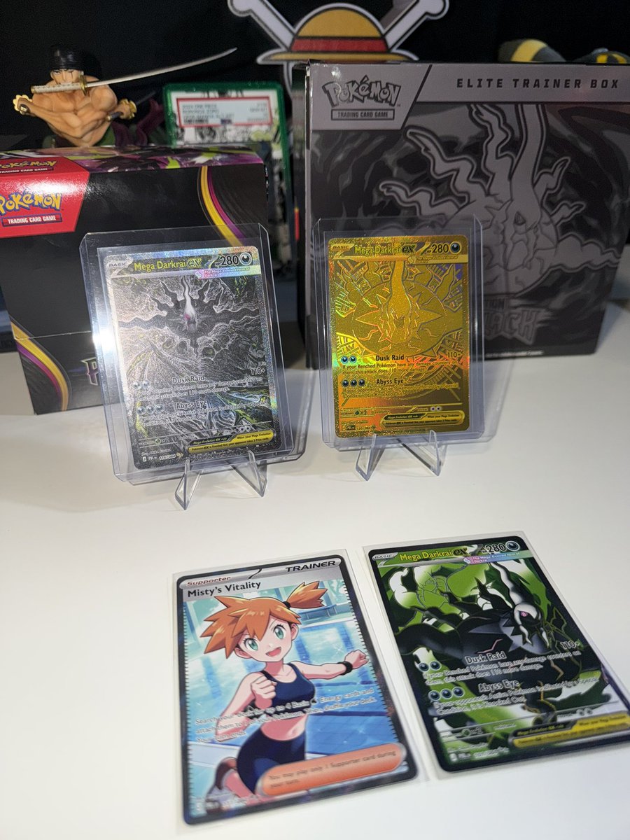 Cebbyy's tweet photo. Greatest ETB I've ever opened https://t.co/fNA52m3aQ2