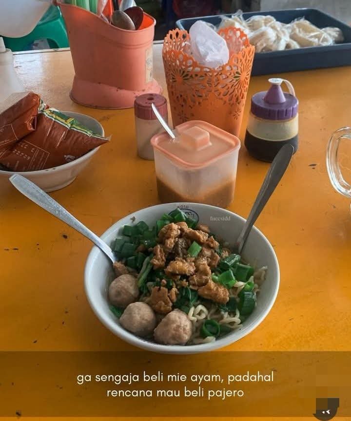 KucengTerbanggg's tweet photo. Kadang suka kepikiran gini ga sih? https://t.co/LOcnKaGBvJ