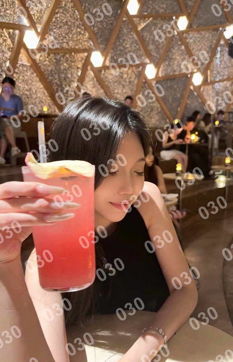 HarrietCooke93's tweet photo. 琏係👉🏼❌：@robertonorto13（失联看主页第一条帖子，转发或者截图页面可效率通过）

#驻马店

#河南

你会不会忽然的出现，在街角的咖啡店，我会带着笑脸，和你寒暄。

驻马店市上蔡县上蔡县税务局文���广场 https://t.co/vPkjKQZDq8