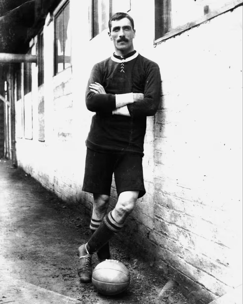 Unitedfans2023's tweet photo. Billy Meredith (1874-1958) 🏴
Manchester United (1906-1921)
Billy Meredith was born on this day in 1874
#MUFC #BillyMeredith https://t.co/ZLD13u4fJm