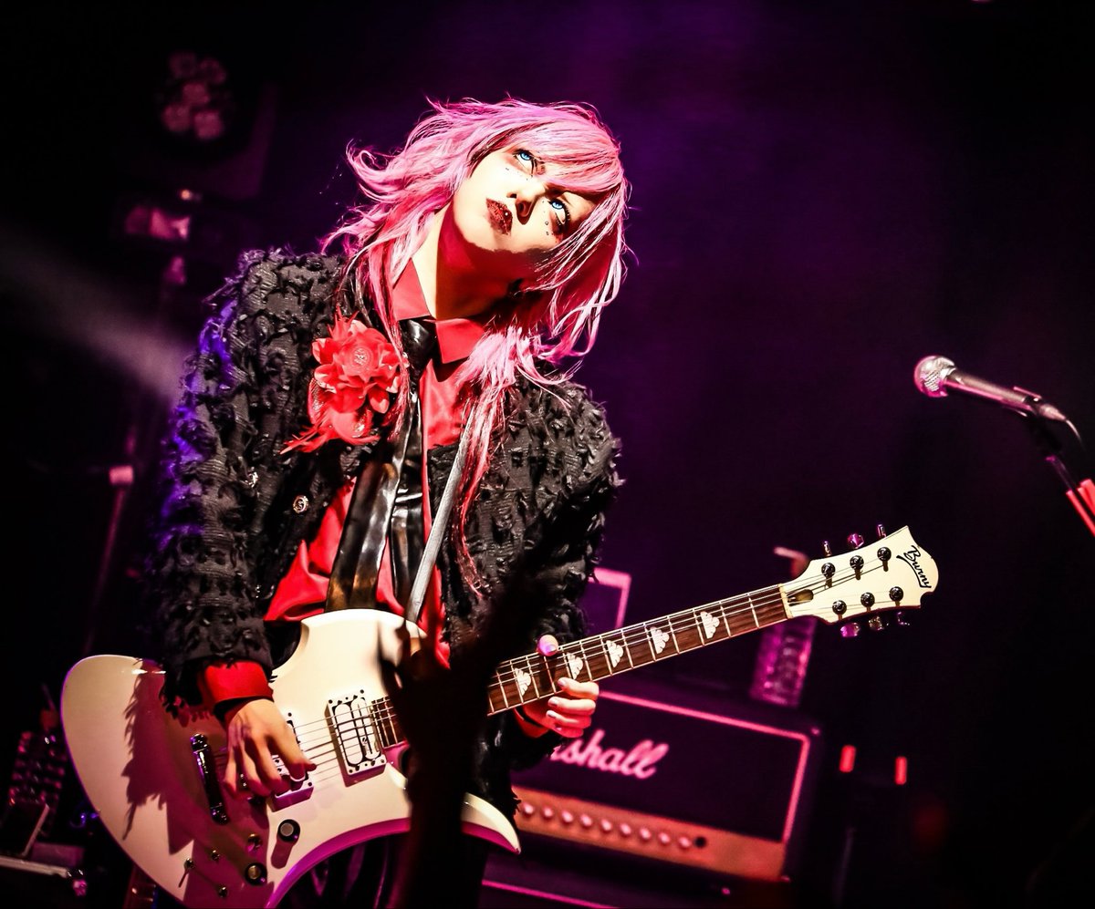 yuga_shellmy's tweet photo. 「割れた空」 https://t.co/DkMZFFMmLX