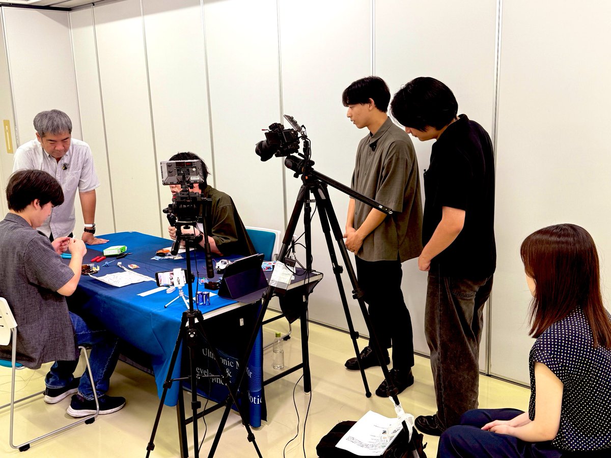 karate_fighter_'s tweet photo. 超音波モータの@PiezoSonic にて、
アンバサダーのカズヤシバタさんとかいとさんで撮影2時間中🎥

本日はインターン生もジョインしての撮影で、後ほど編集してから随時YouTubeやXやインスタなどのSNSに投稿予定で企画シリーズとして楽しみです🎥 https://t.co/AA3fabWJOh