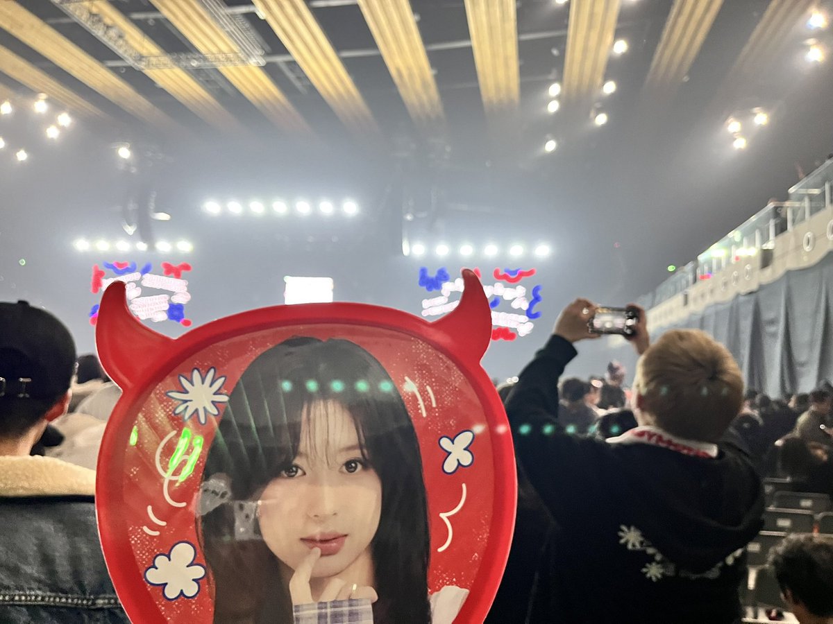 セロピン tweet media