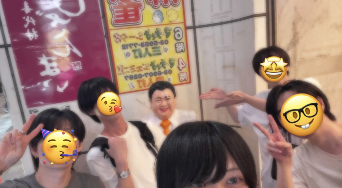 ebimaru831's tweet photo. カード友達から始まり、今ではほぼ飲み友達に🍻
めっちゃ久しぶりにカードもしたょ✌️ https://t.co/mPrUqvPxol