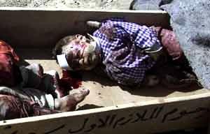 Radiactive_666's tweet photo. @AndresB_Cu Los dos son pedófilos y asesinos de niños, arriba a la izquierda esta NETANYAHU con un niño y a la derecha son niños muertos en irak https://t.co/tAQy6qNHSJ
