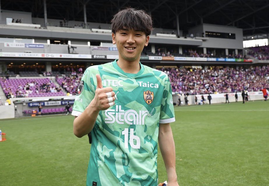 jpnsoccer2020's tweet photo. 🚨News🚨
サンフレッチェ広島がGK即戦力として
ガンバ大阪GK一森をリストアップ。
他にも清水の梅田などが候補に。

⚠️まだオファーには至っていない。
#サンフレッチェ広島 #ガンバ大阪 https://t.co/5npXoDiFVk