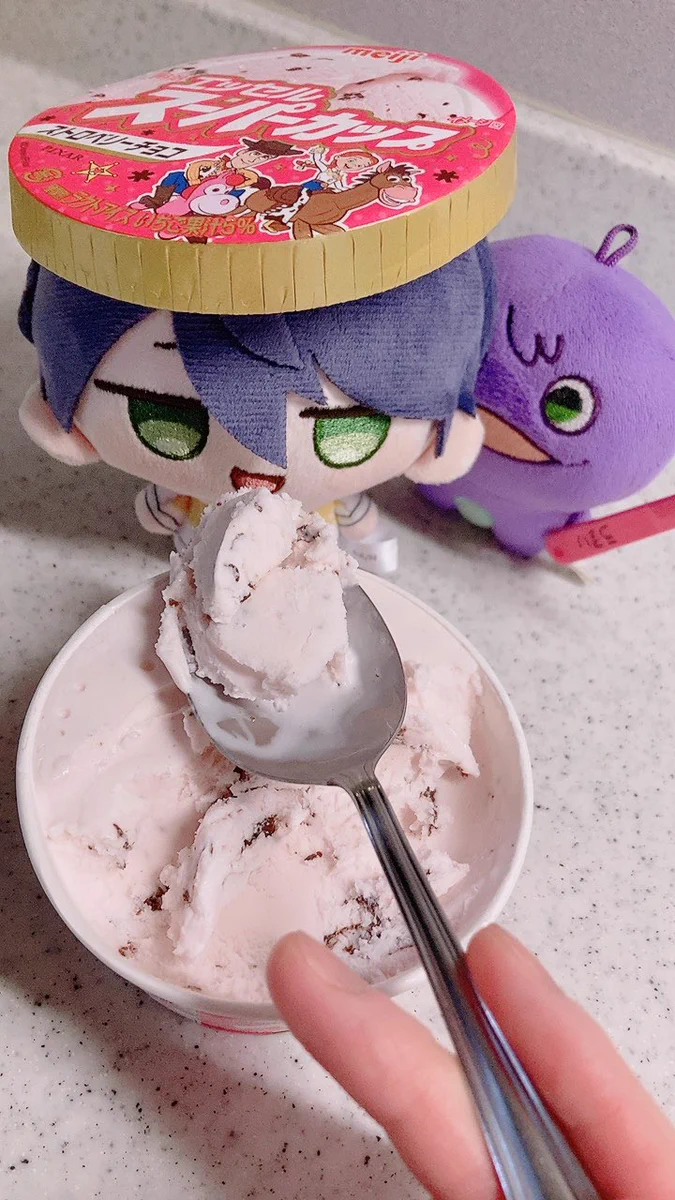 自作ぬいぐるみ・いちごチョコアイスくん まひる على X: 