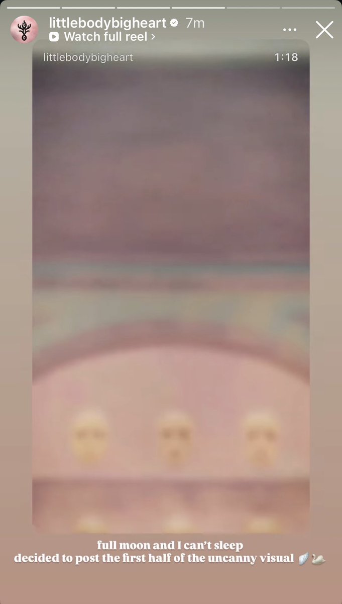 melspurgatory's tweet photo. “full moon and I can't sleep decided to post the first half of the uncanny visual” 

so does she randomly decide when to post the visualizers… https://t.co/bl9LyV5t2t
