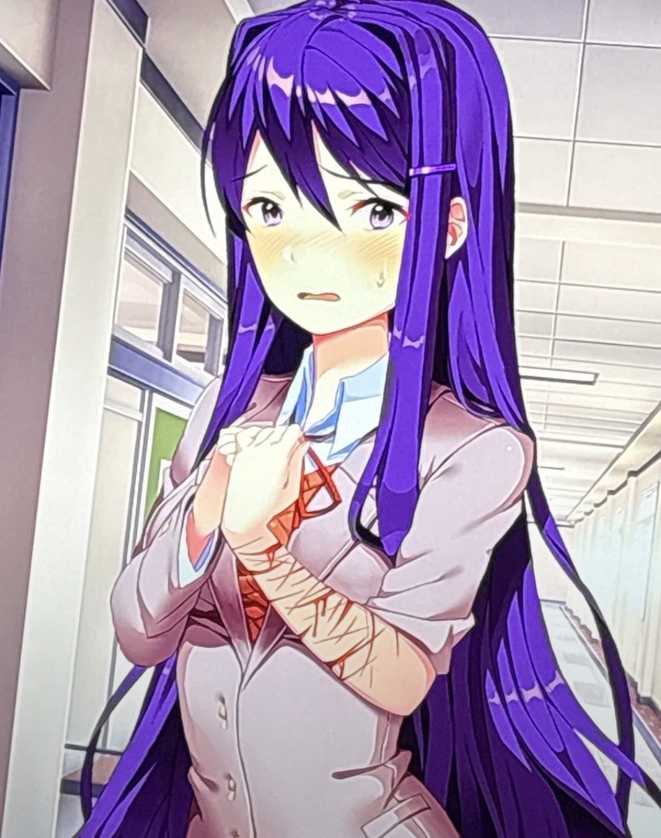 viv1eeeeeeeeee's tweet photo. I never realized Yuri was lwk hitting beans 

#cutspo https://t.co/S9e89XswXP