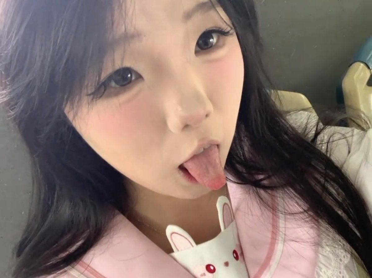 小u子 tweet media
