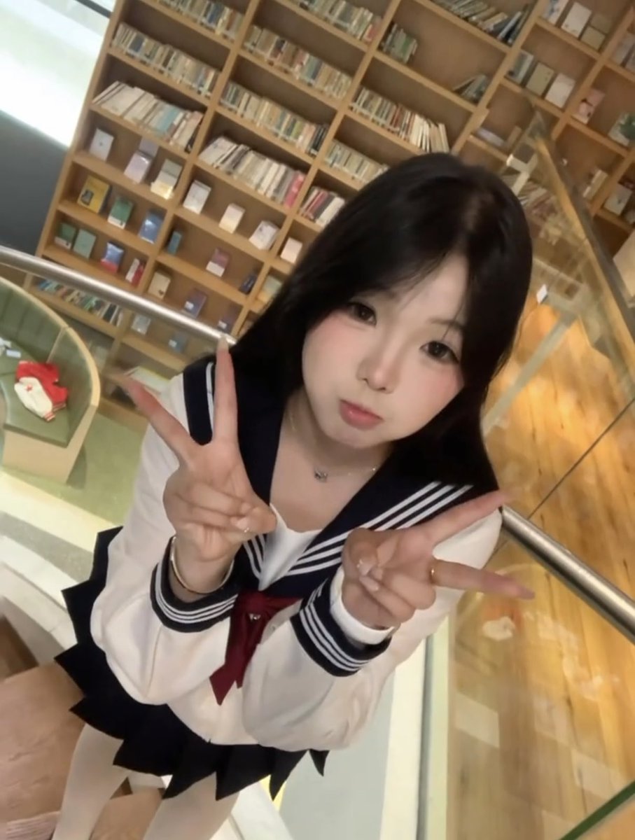 小u子 tweet media