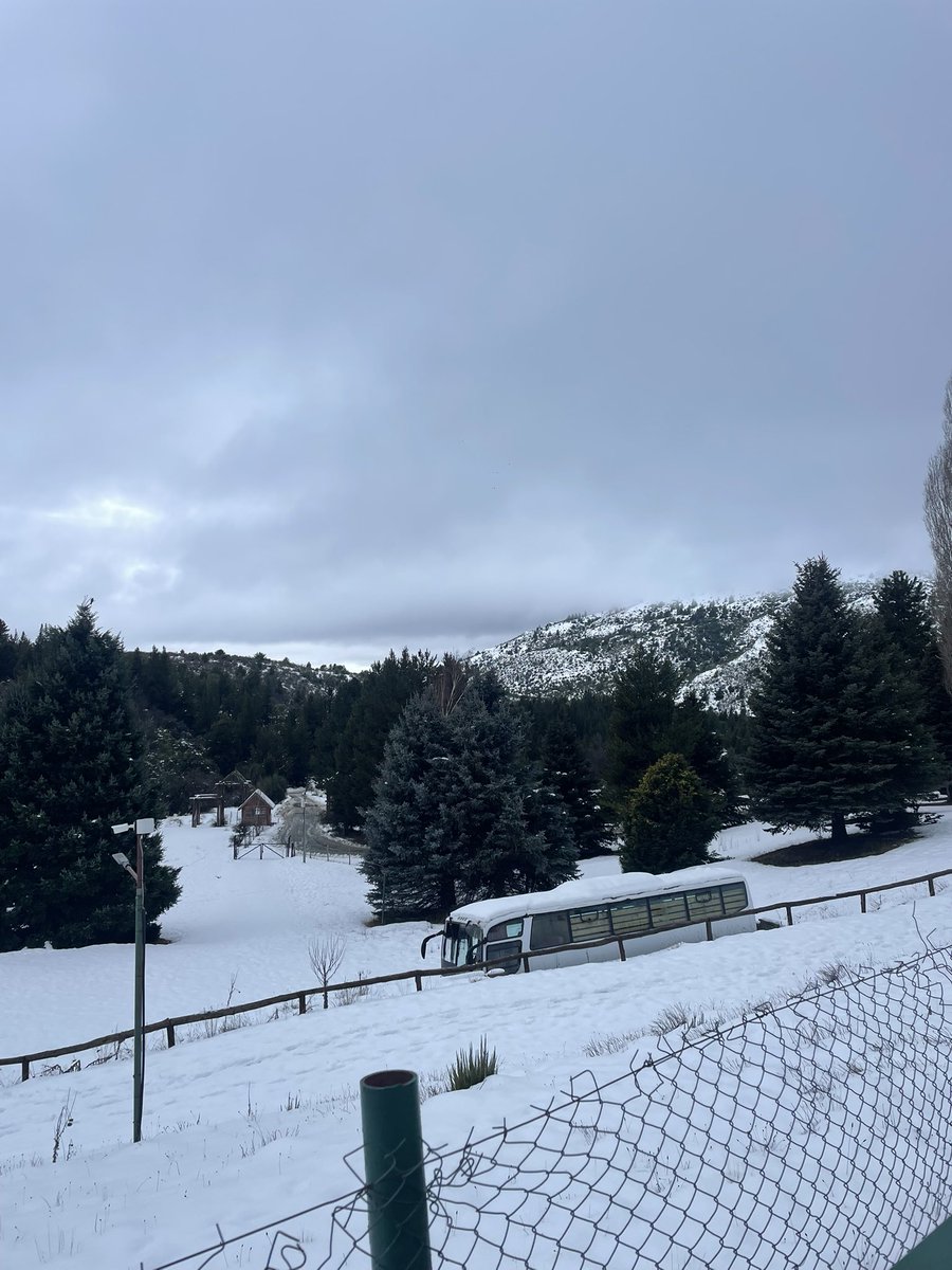 almaruizz_'s tweet photo. Bariloche fuiste inolvidable ❄️⛄️ https://t.co/lC9qNmqEHY