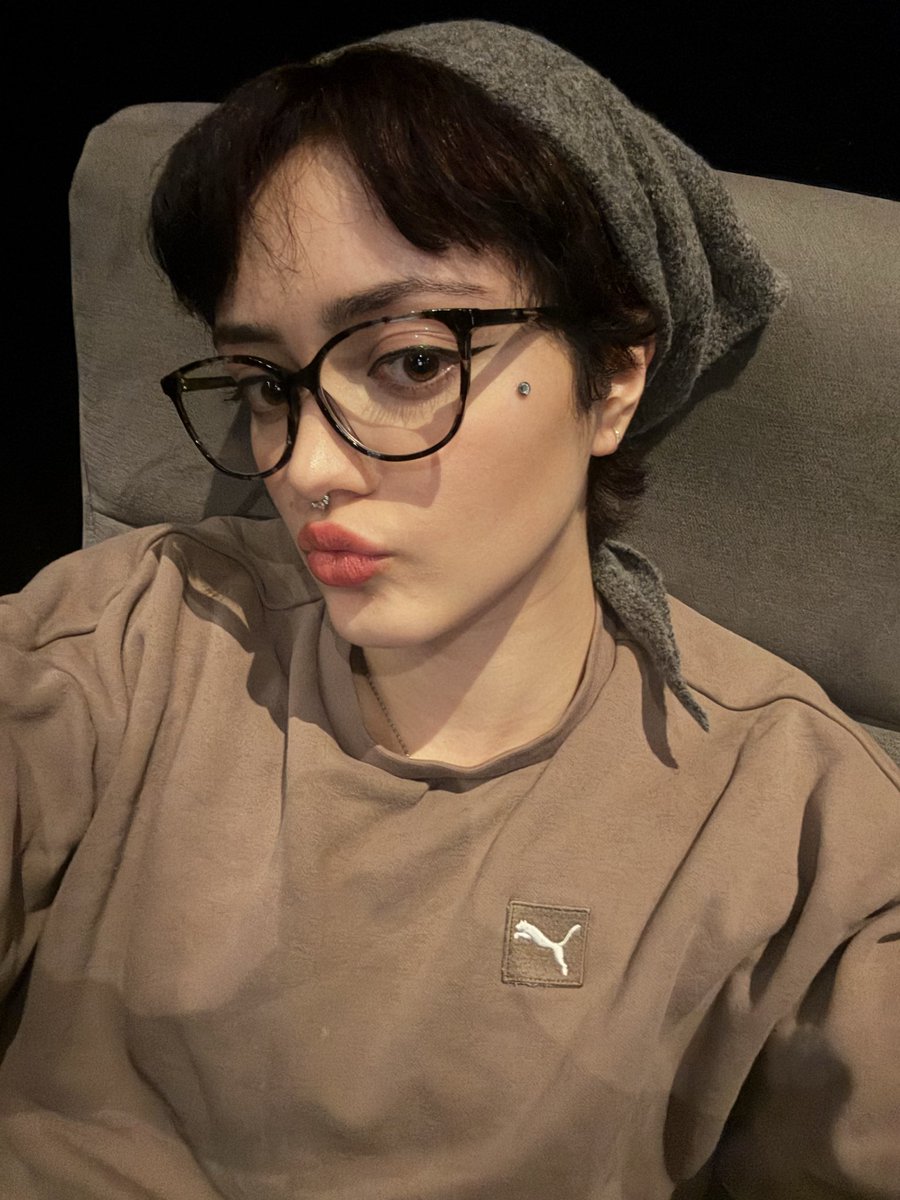 Aura tweet media