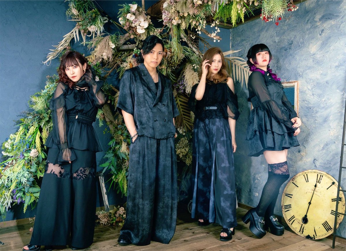 ENDesPRODUCE's tweet photo. 本日END es PRODUCE誕生日です🎂
なんと……10歳です( > ·̫ <)✨️

エンドエスファミリーの皆様に支えられここまでやってこれました✩.*˚
本当に本当にありがとうございます!!!!!
感謝しかありません。

沢山のご縁を貯める事が出来ました🎶

これからも世界に1つの【縁貯め】を届けていきます(っ ॑꒳ ॑c)✨️
これからも宜しくお願い致します🙇‍♂️🙇‍♀️

来年の本公演をお楽しみに♡

◇END es PRODUCE１０周年記念公演◇

『Coloré〜輪廻の虹〜』

脚本・演出／遠藤巧磨

2027.3.3(⽔)〜7(⽇)
@シアターサンモール

 #エンドエス
 #リベルテ
 #リューシュ 
 #舞台コロレ