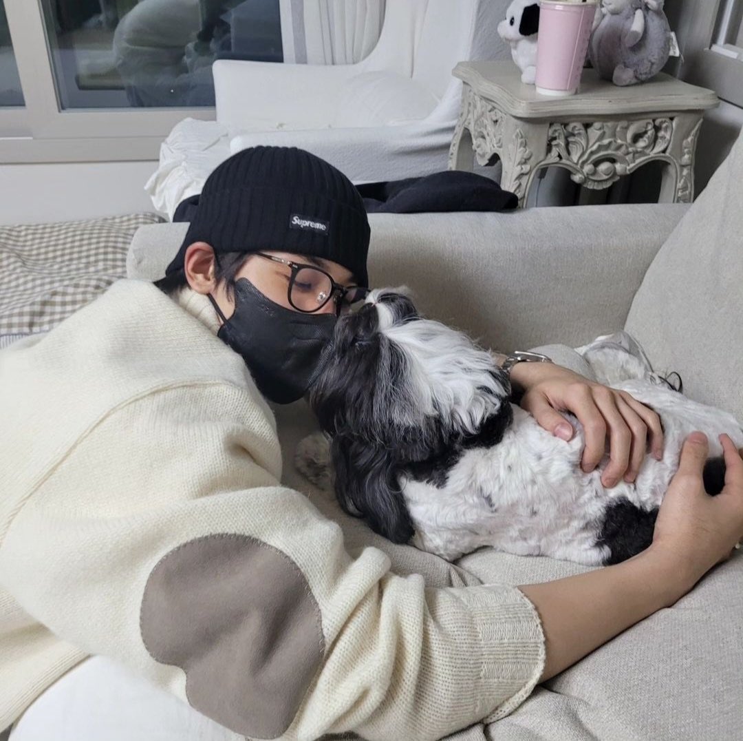 cocothejww's tweet photo. 원우&amp;설이

남매가 너무 닮았어,,,💕💕 https://t.co/jsj8OFcd5R