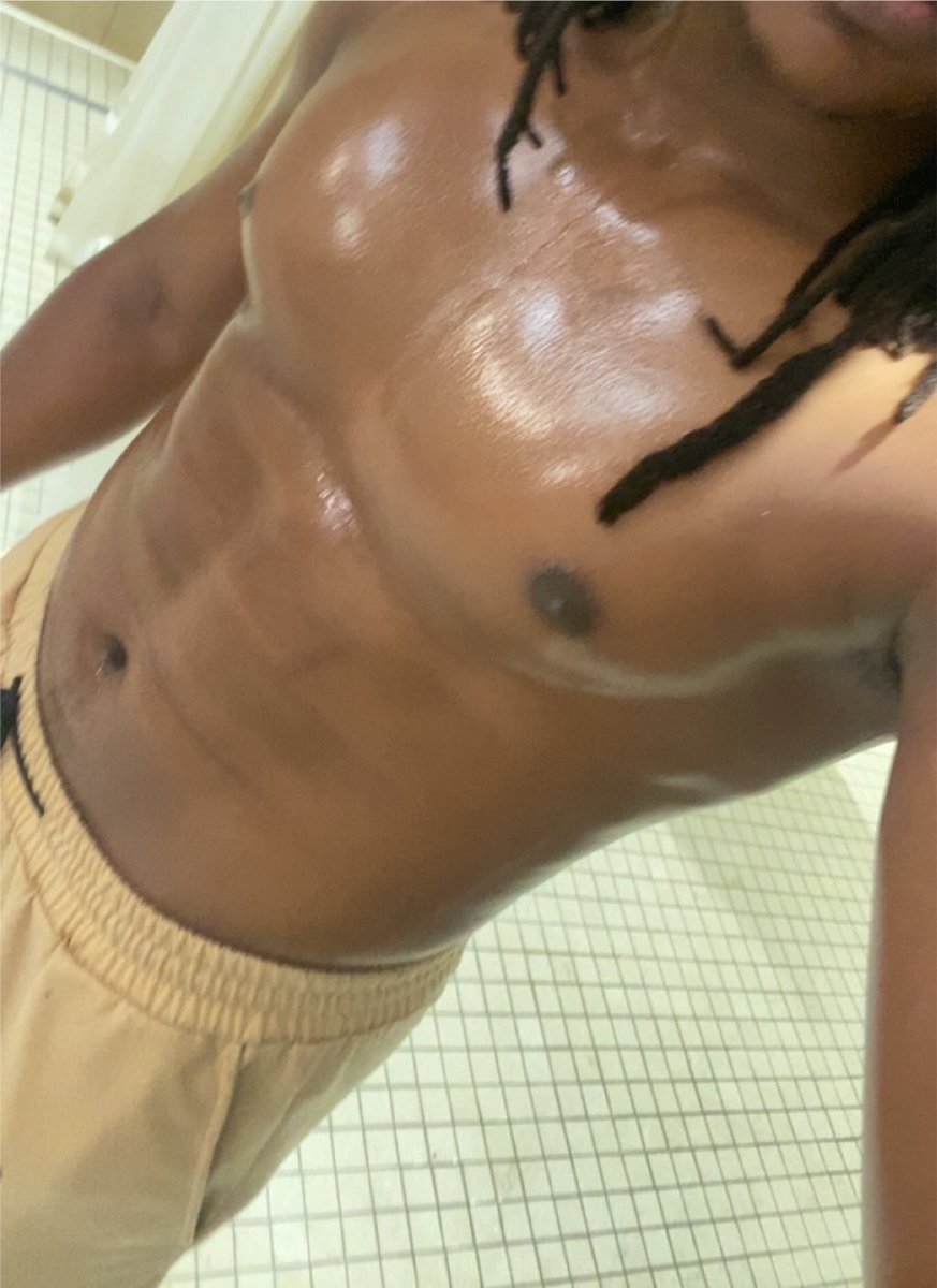 KidXerx's tweet photo. After gym workout? https://t.co/hhLKPyPTyb
