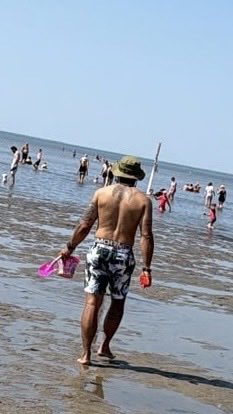 BmoreKnox89's tweet photo. Beach Day #beach https://t.co/lro9kZ5VS2