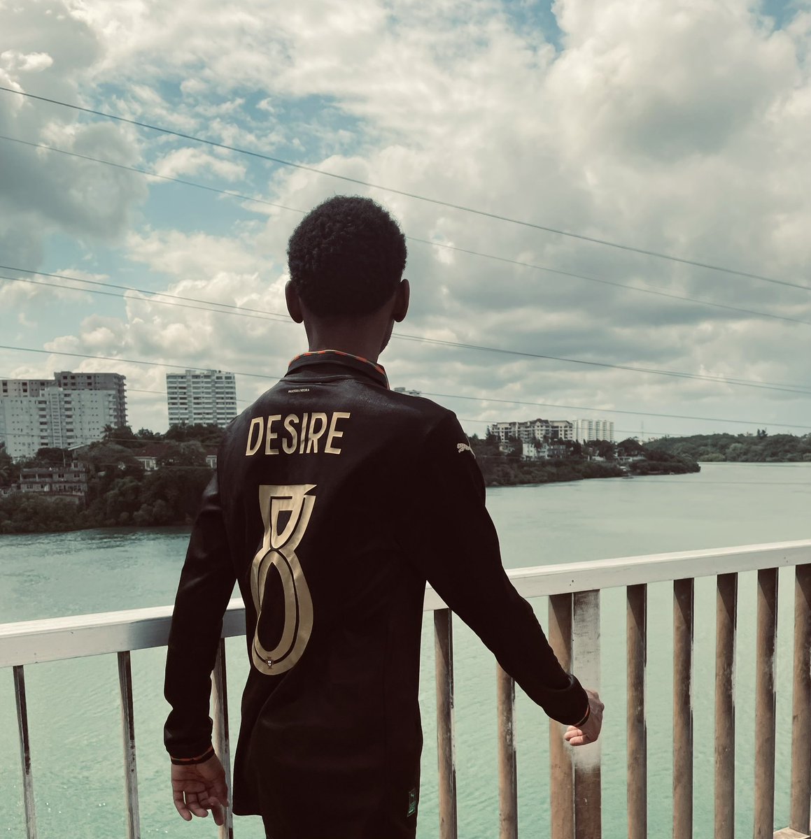 adamnize's tweet photo. Legacy isn’t built by what we own, but by who we love. 🤍❤️ https://t.co/PQVRVeC3Nu