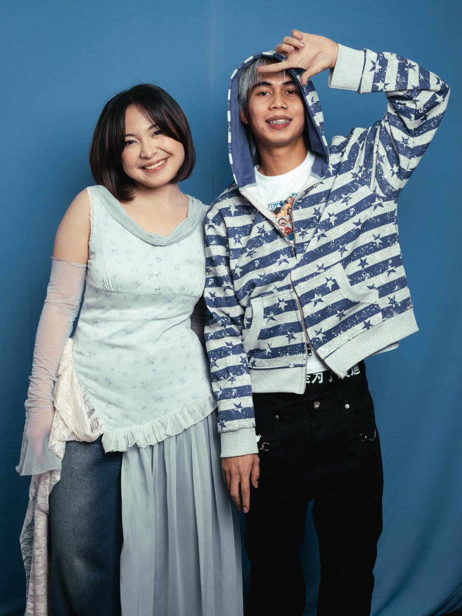 iPopBase's tweet photo. Bernadya and Tenxi link up in new photo. https://t.co/6YVjEYBP58