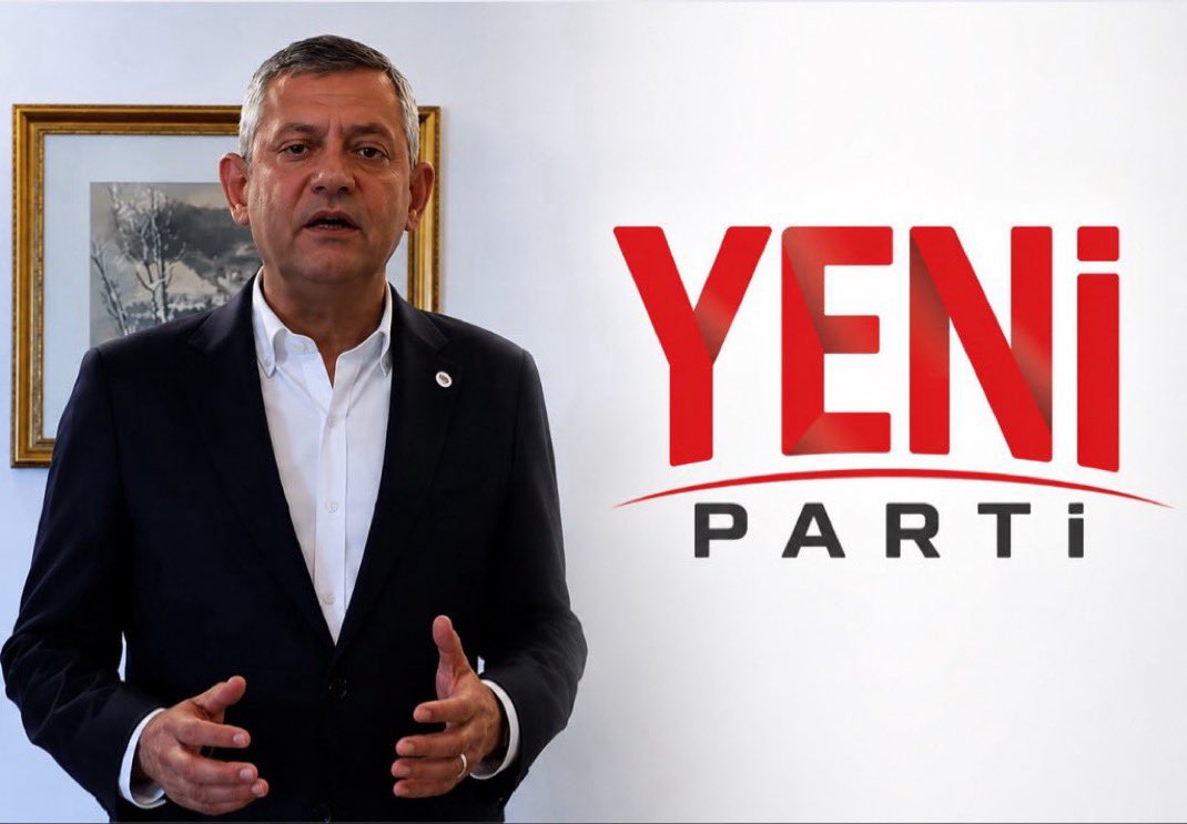 sokakkedisitv's tweet photo. YENİ Parti Genel Başkanı Özgür Özel:

“Daha dün bana bir belediye başkanımız geldi ve dedi ki ‘Beni eski AK Parti milletvekili aradı. 15 gün içinde sana operasyon yapılacak. Ama gidip Ankara’da görüşmeler yapar ve AK Parti’ye geçmeyi düşünürsen bunu durdurabiliriz.’

Ya dün burada, benim oturduğum koltukta oturuyordu, ben de karşısında oturuyordum. Dün akşamüstü geldi, bunu anlattı. ‘Ben hapse girerim, AK Parti’ye gitmem diye söyledim onlara’ dedi.”