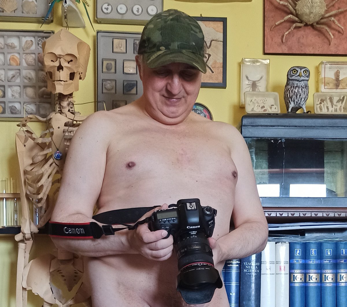 dannynatur's tweet photo. My Studio 
https://t.co/8civ6RYb0F 

#dannynatur #naturism #nudism #nudity #cosenza #calabria https://t.co/rZD3YhYt8G
