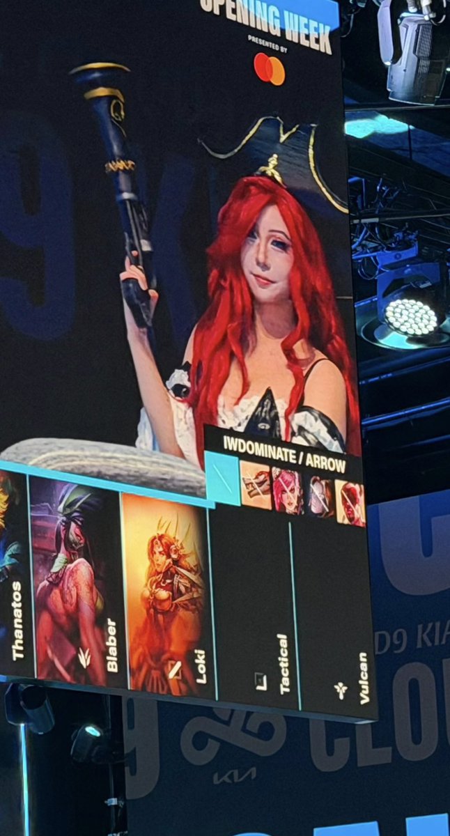 _CarolCina_'s tweet photo. Mom! I'm on League of Legends! 

#lcs #leagueoflegends #cosplay https://t.co/m3vOFROtdD