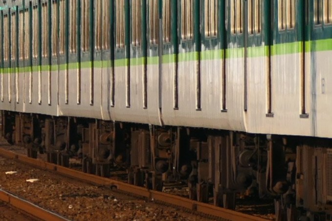Section_Rapid's tweet photo. 一枚窓か分割窓か
裾絞りの有無
室内灯の色味
バケットシートの有無

話には聞いてたけど、京阪は他形式からの編入車がちょいちょい混ざってて面白い。んで、気にしないと気付かないから奥深い https://t.co/5vKAZxohqx
