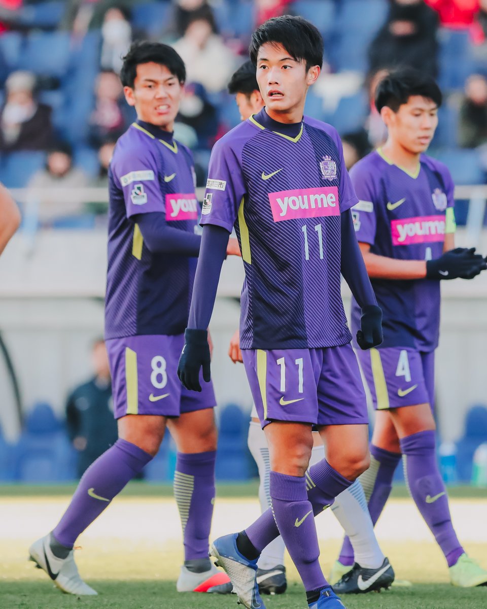 sanfrecce_SFC's tweet photo. 𝐀𝐜𝐚𝐝𝐞𝐦𝐲 𝐢𝐧 𝐎𝐍𝐄 𝐕𝐈𝐎𝐋𝐄𝐓🟣

数多くのプロ選手を輩出してきたサンフレッチェ広島アカデミー。
"サッカー事業を通じて夢と感動を共有し、地域に貢献する。
市民・県民に親しまれ、愛される「日本一の育成型クラブ」を目指す。"
今季もこの理念に基づき、育成組織も共に歩み続ける。

#sanfrecce #ONEVIOLET