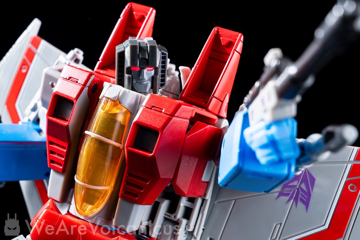 WeAreVolcanicus's tweet photo. Itβs time for a change, Megatron!
#transformers #g1 #transformersthemovie #tftm #transformersthemovie1986 #decepticons #starscream #studioseries #studioseries86 #transformerstoys #toyphotography #hasbrotoypic https://t.co/6V6T2Cpjq0