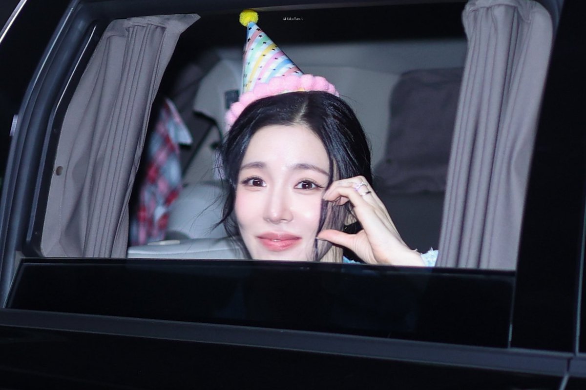 FallenMoon_921's tweet photo. 260730 #티파니 #티파니영 https://t.co/dIqCAdSaZA