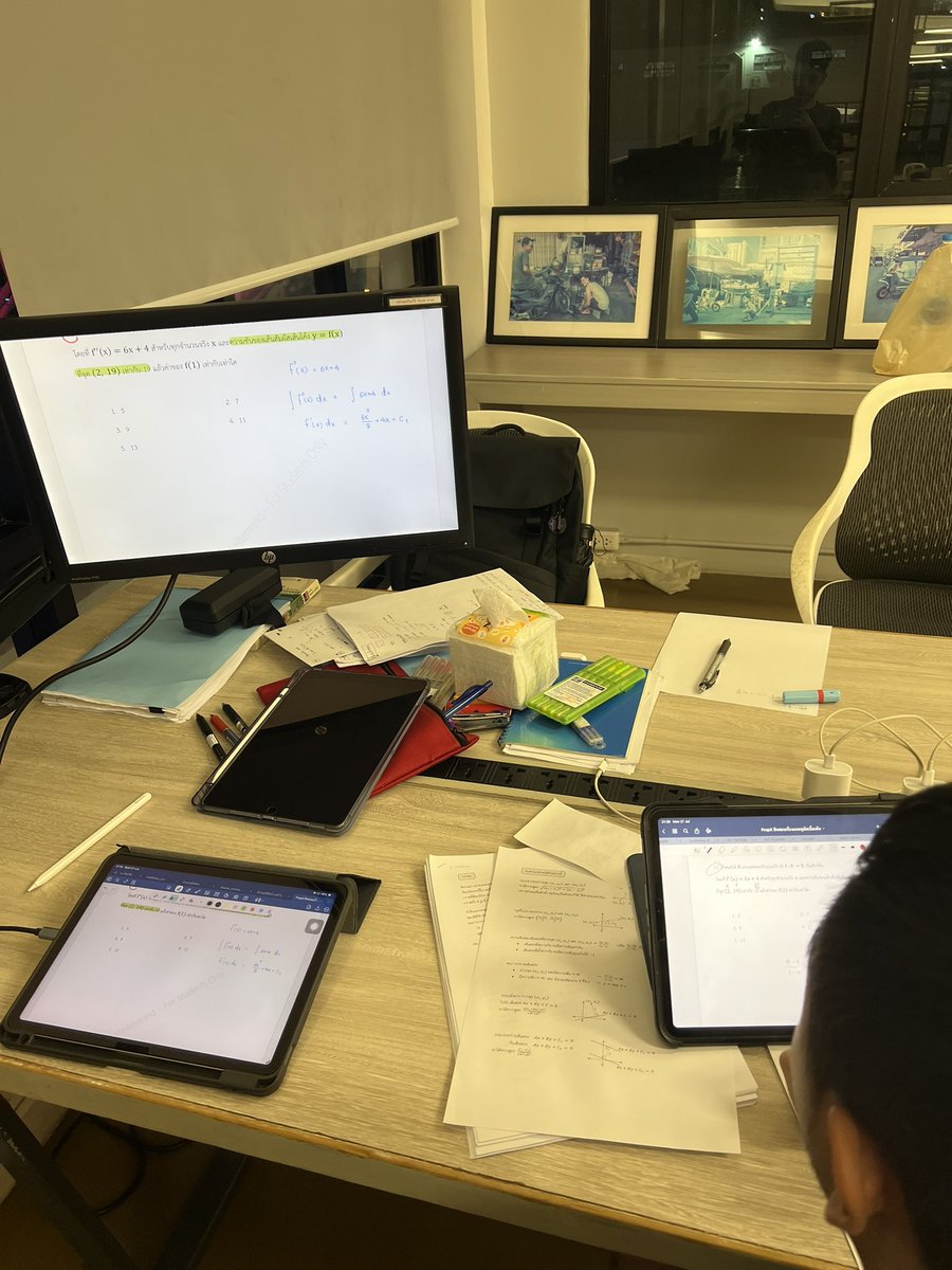 p_chris_mathphy's tweet photo. น้องๆ คนไหนสนใจเรียน ติวคณิต/ฟิสิกส์ เก็บเนื้อหา หรือสอบ A-Level 

ทักมาสอบถามก่อนได้นะครับ

รับสอน on-site ที่ NapLab จุฬา ซอย6 (บรรทัดทอง)

#สอนพิเศษ #สอนคณิต #สอนฟิสิกส์ #tcas #alevel #tpat3 https://t.co/WahvnQKRkX