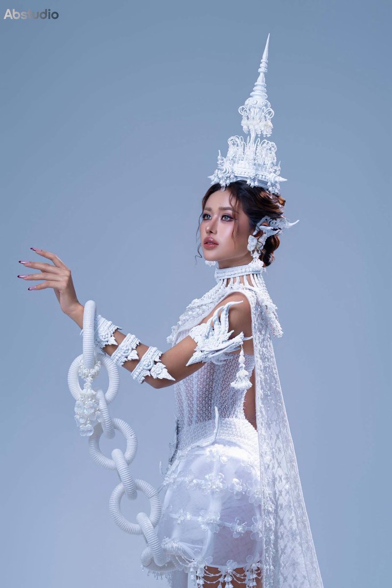 Justme_Ryny's tweet photo. #MissSupranationalCambodia2026 National Custome, 🕊️ The Peace 🕊️
A bird that longs for freedom, symbolizing people all around the world. Together with my homeland, it carries one shared hope—for peace, harmony, and a future where everyone can live in unity. https://t.co/IKfCK3T5J0