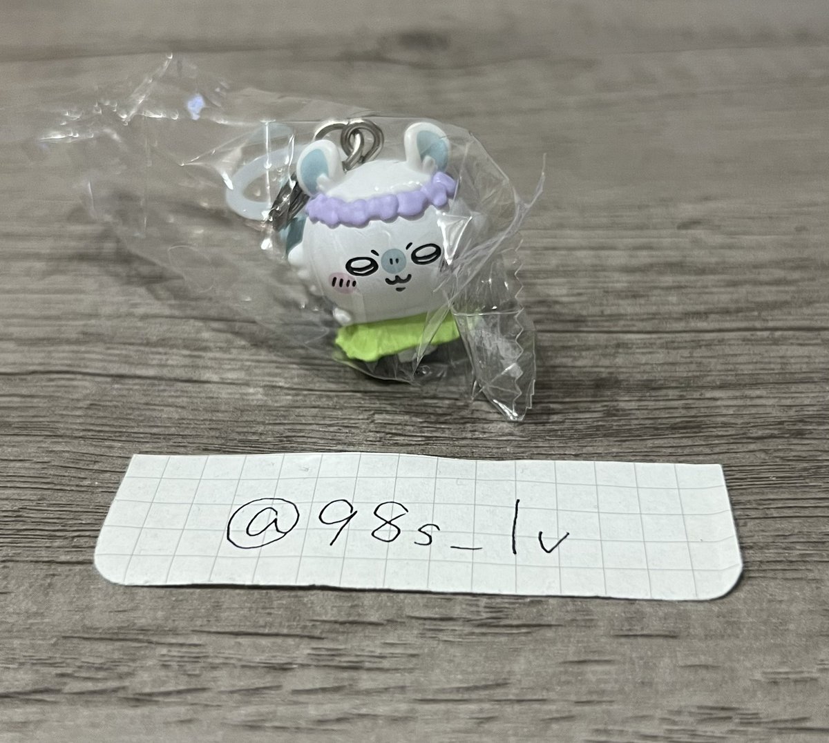98s_lv's tweet photo. @X_XJ0728 はじめまして。検索よりお声がけ失礼いたします。
当方モモンガ所持しております。シーサーとの郵送交換は可能でしょうか？
ご検討いただけますと幸いです🙇🏻‍♀️ https://t.co/MY3n5LLZIx