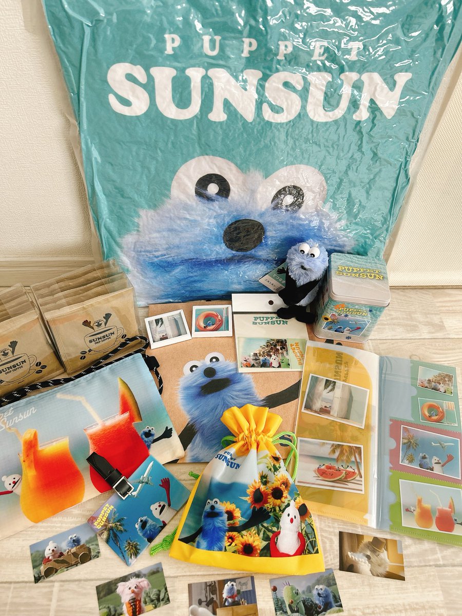 himako_life_'s tweet photo. スンスンポップアップinお台場は幸せすぎた☺️
スタッフの方も感じが良くて感謝！
ただ、同伴者は入れず🥲
クッションは想像以上に大きく、「フジテレビの袋なら入りますよ」と言われたけど、手持ちが持てない状態😂
縦横45cmほどあるので、大きい袋を持参したのが良いかも🤔
2万超えてしまった😂 https://t.co/RJJq1OwhEQ